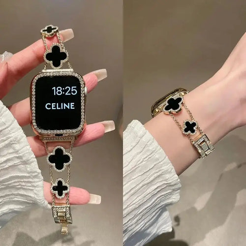 Pulsera metálica con dije de trébol para Apple Watch